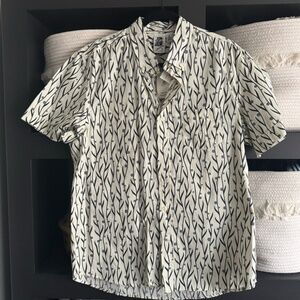 NWT Printed Short-Sleeve Shirt